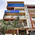 Fabhotel Grace Inn