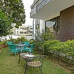 Blue Moon Residency Hotel & Restaurant