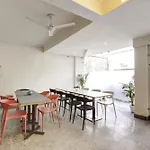Niketan Medanta Service Apartment - A Boutique Hotel