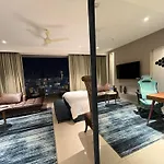 Luxury Studios Key 10