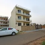 Collection O Shan Residency