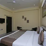 Collection O Shan Residency