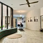 Firebrick Boutique Residences - Garnet House