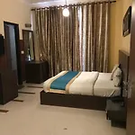 Sagar Inn 9999-77-8609