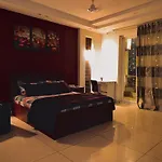 Animal Lovers Cozy Paradise In Sector 49 Gurgaon