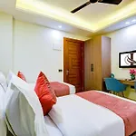 Limewood Stay Near 32Nd Avenue Gurgaon