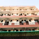 Hotel O Avni Residency