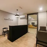 Super Townhouse Near Appu Ghar