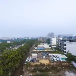 Aadat Hotel Near Artemis Hospital