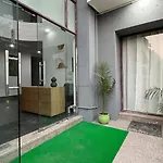 Bluo Penthouse - Dlf Cybercity, Bathtub Terrace Garden #Staycation