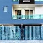 Super Townhouse Sector 52 Near Artemis Hospital
