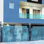 Super Townhouse Sector 52 Near Artemis Hospital