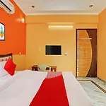 Hotel O Naveen Stay