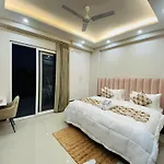 1 Bhk Serviced Apartments Sector 52 Near Millennium City Centre Metro Station