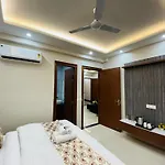 1 Bhk Serviced Apartments Sector 52 Near Millennium City Centre Metro Station