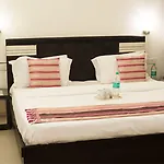 Aura Suites