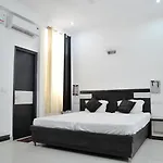 Aura Suites