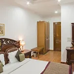 Kshitij Hotel Royale