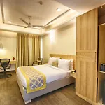 Stately Suites Nh8