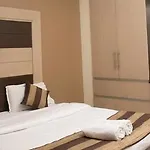 Pacific Inn Huda City Centre Sec 41