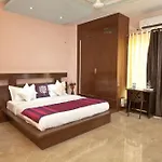 Oyo Rooms Huda City Center Market