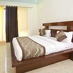 Oyo Rooms Huda City Center Market
