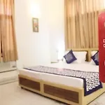 Oyo Rooms Near Huda City Centre