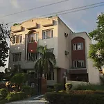 Fabhotel Cyber City