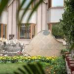 Mint Cyber Suites
