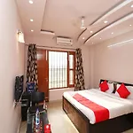 Oyo 13059 Ruby Residency