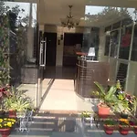 Niketan Medanta Service Apartment