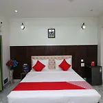 Oyo 28453 Hotel Heaven Stay