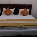 Hotel Aadhar