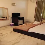 Hotel The Blue Sapphire