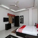Oyo 12340 The Royal Park Plaza