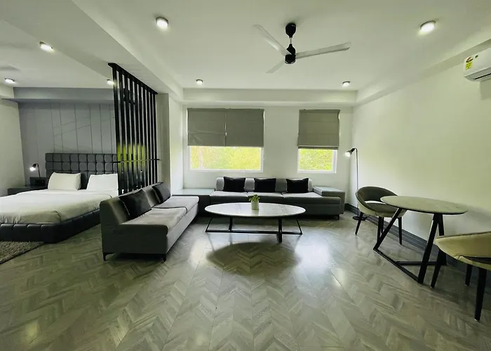 Bedchambers Luxe Apartments - Mg Road