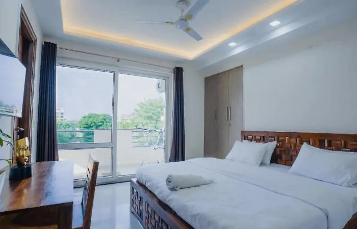Lime Tree Hotel Golf Course Extension Nearby Grand Hyatt Gurgaon