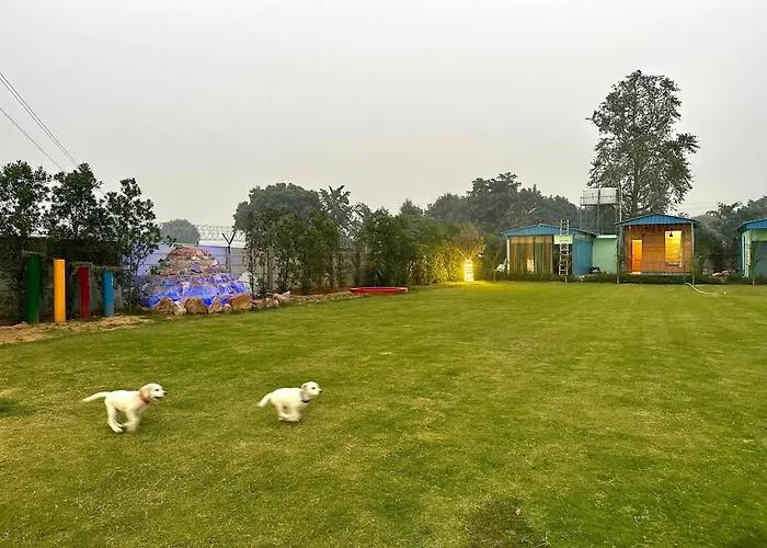 Farm With 5 Huts, Heated Pool And Bonfire