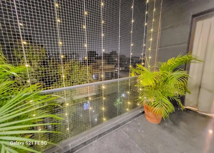 Bnbbuddy- Pratishtha 1 @2Bhk, Dlf Phase 1 Gurugram