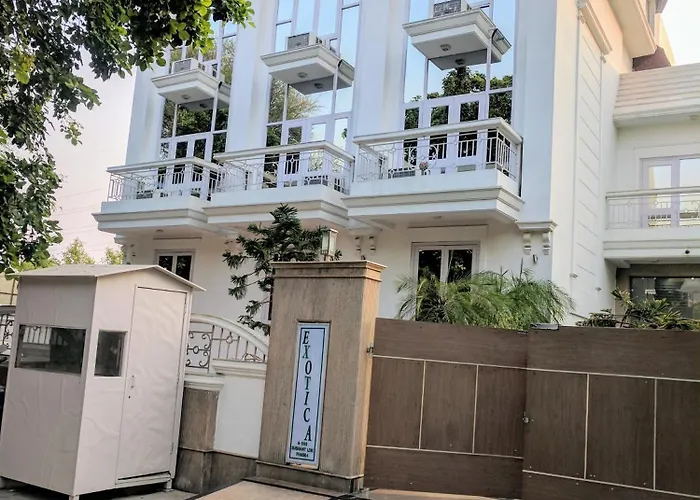 Hotel Exotica Leisure Valley, Gurgaon