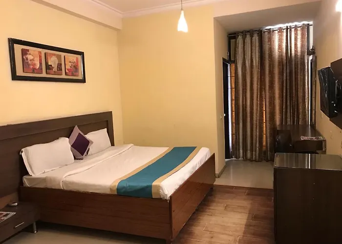 Sagar Inn 9999-77-8609