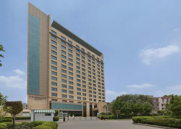 Courtyard By Marriott Gurugram Downtown