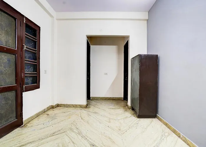 Super Hotel O Shubham Guest House