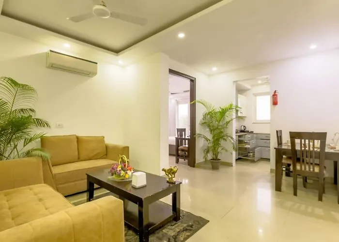 Parfait Street Retreat 2Bhk Paras Fortis Balcony