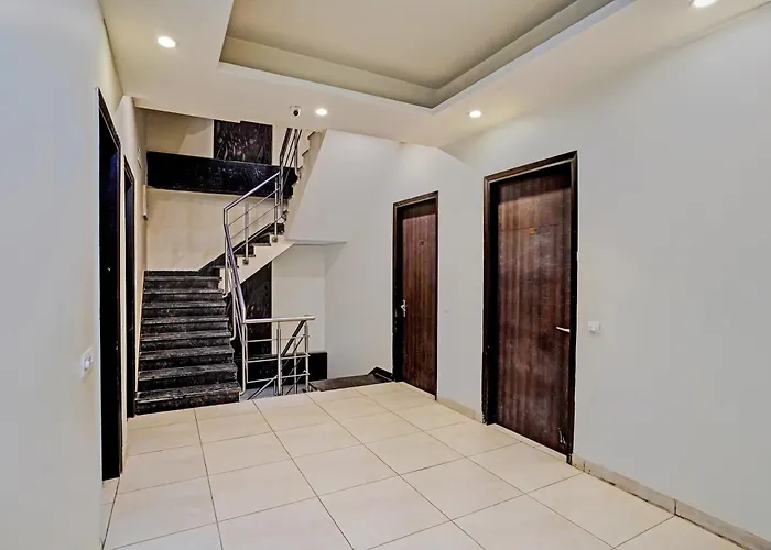 Townhouse Akshay Hotel