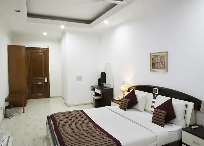 Kshitij Hotel Royale