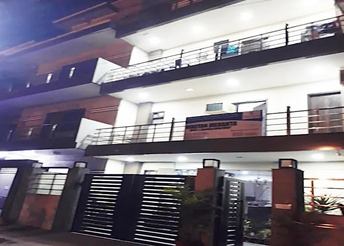 Niketan Medanta Service Apartment
