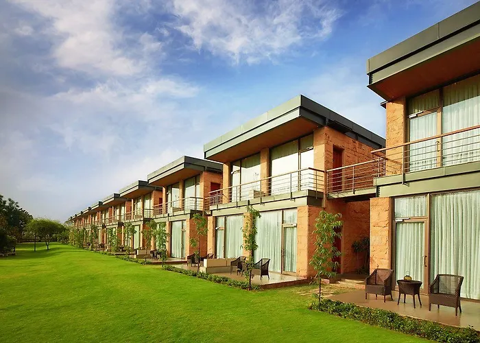 Taj Damdama Lake Resort & Spa, Gurugram