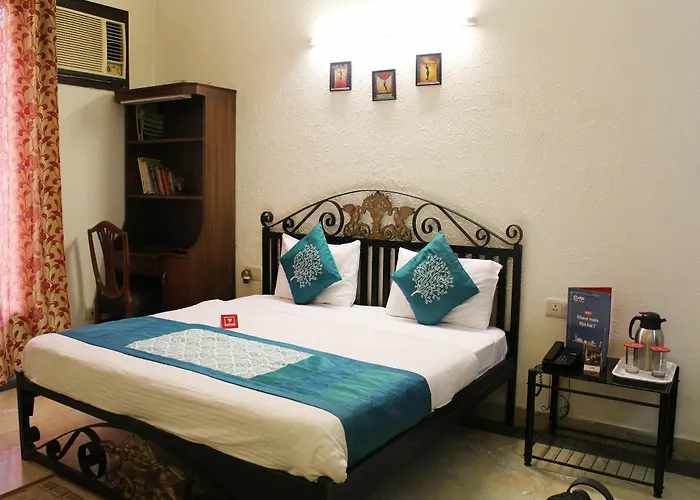 Oyo 2256 Hotel Excellency