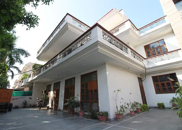 Oyo 6835 Green Residency